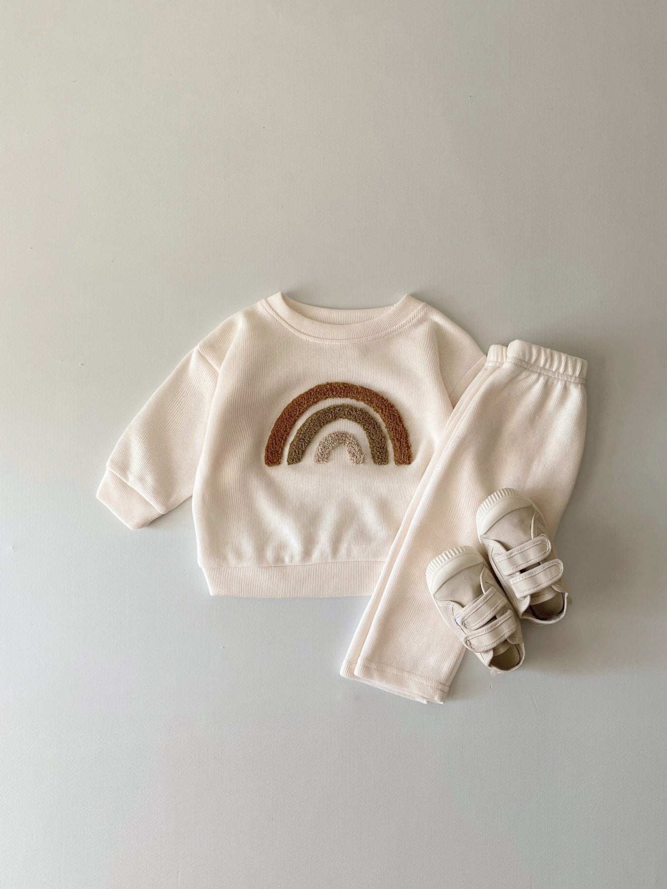 Letter Print Cozy Set - Korean Style Cotton Outfit for Little Scholars